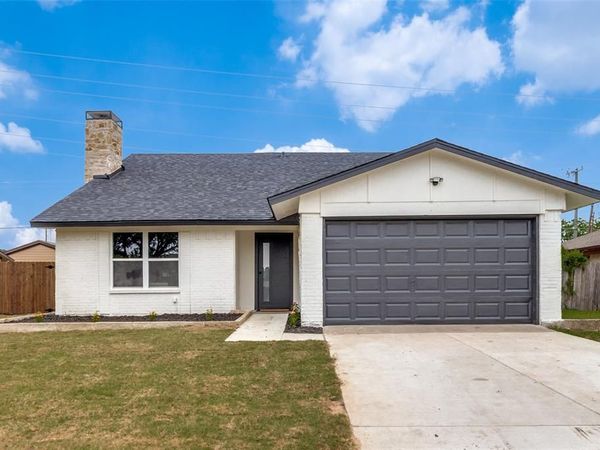 706 Via Del Rey , Mesquite, TX 75150