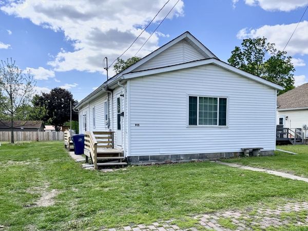 915 Chartres Street , Lasalle, IL 61301