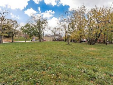 17913 Euclid Avenue, East Cleveland, OH 44112
