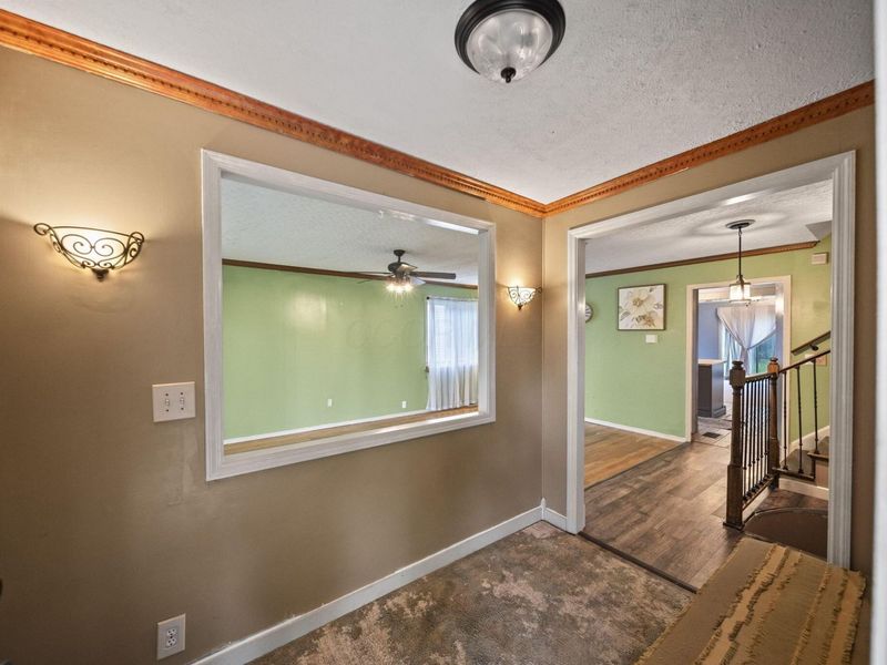 300 Dunbarton Road, Columbus, OH 43230 Photo 14