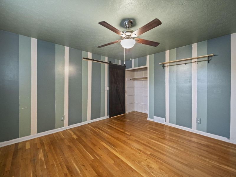 300 Dunbarton Road, Columbus, OH 43230 Photo 18