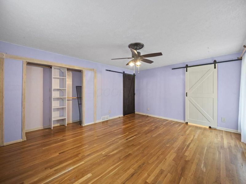 300 Dunbarton Road, Columbus, OH 43230 Photo 22