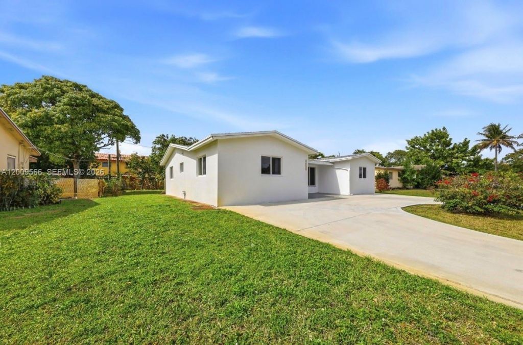 2631 NW 47th Ave, Fort Lauderdale, FL 33313 Photo
