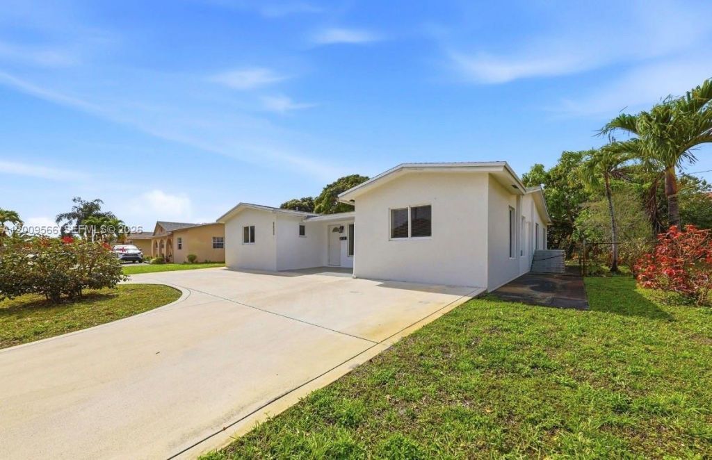 2631 NW 47th Ave, Fort Lauderdale, FL 33313 Photo