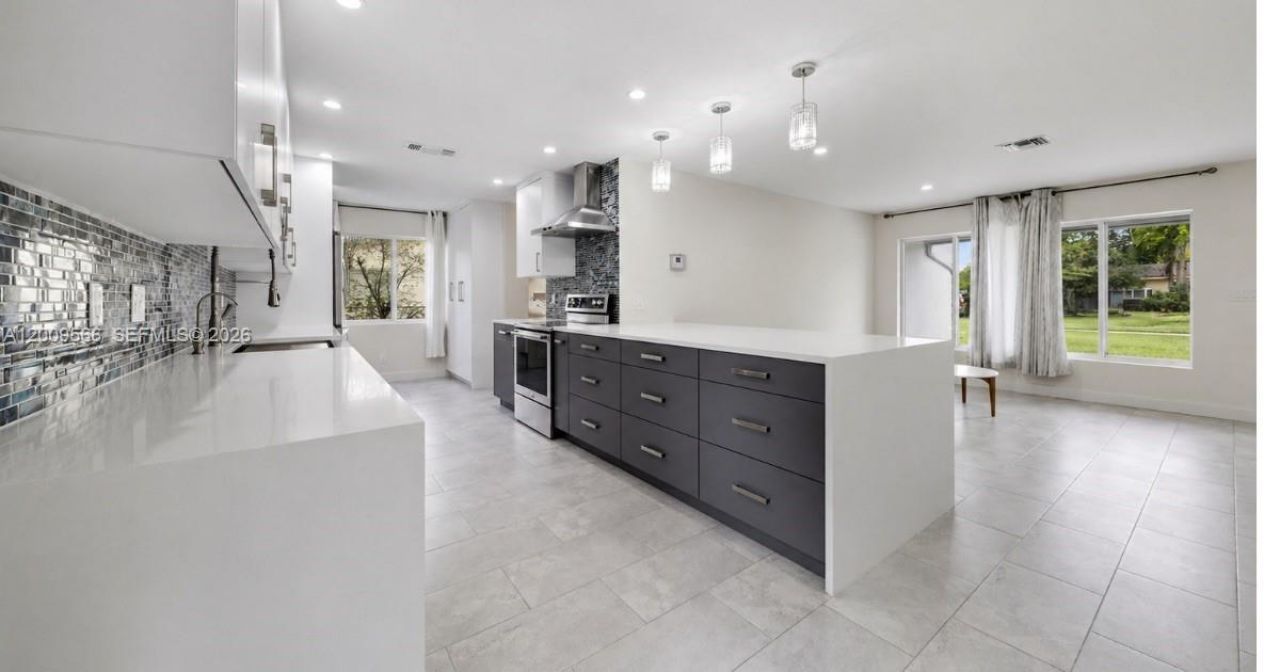 2631 NW 47th Ave, Fort Lauderdale, FL 33313 Photo