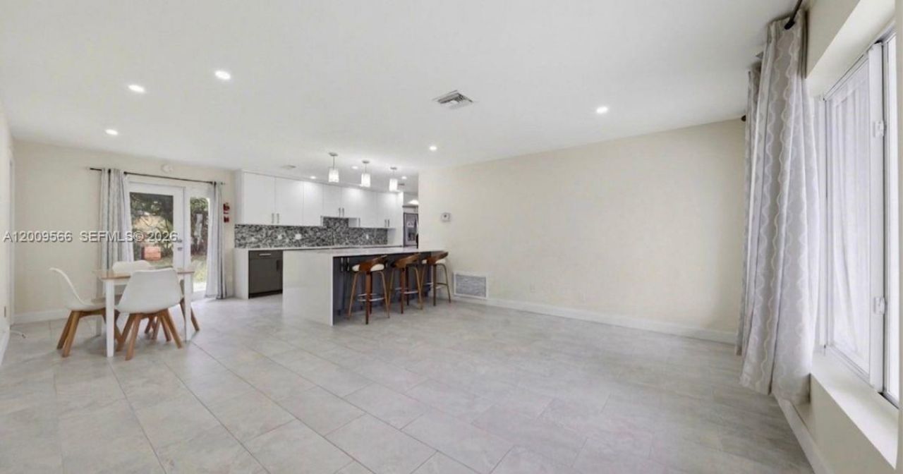2631 NW 47th Ave, Fort Lauderdale, FL 33313 Photo