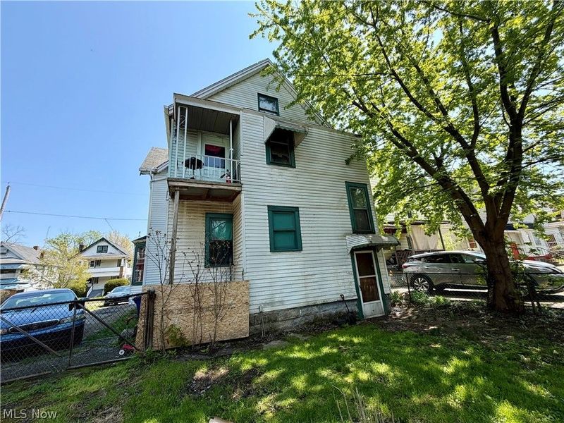 684 E 128th Street, Cleveland, OH 44108 Photo 2