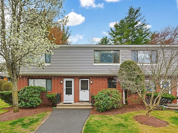 98 Farrwood Drive, Unit 98, Haverhill, MA 01835