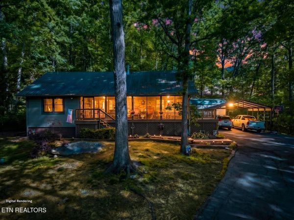 928 E Cross Rd, Dandridge, TN 37725