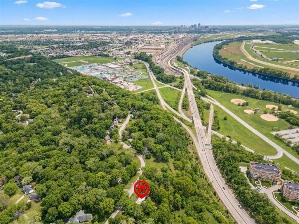 3848 N Briarcliff Road, Kansas City, MO 64116 Main Photo