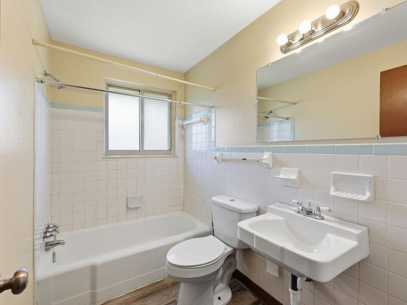 1759 Lonsdale Road, Unit C, Columbus, OH 43232 Photo 14