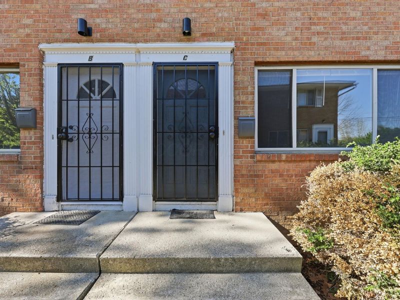 1759 Lonsdale Road, Unit C, Columbus, OH 43232 Photo 2