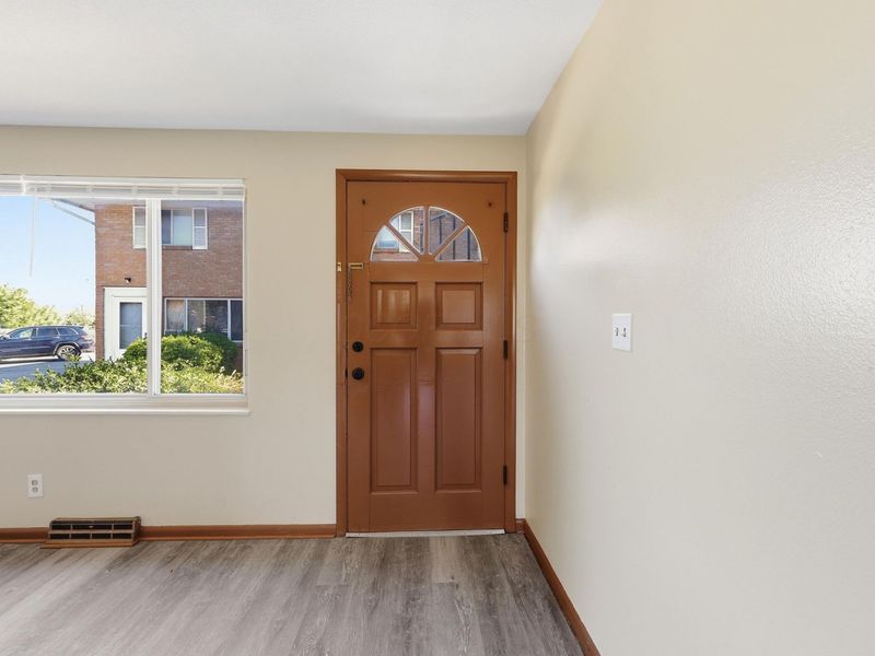 1759 Lonsdale Road, Unit C, Columbus, OH 43232 Photo 3