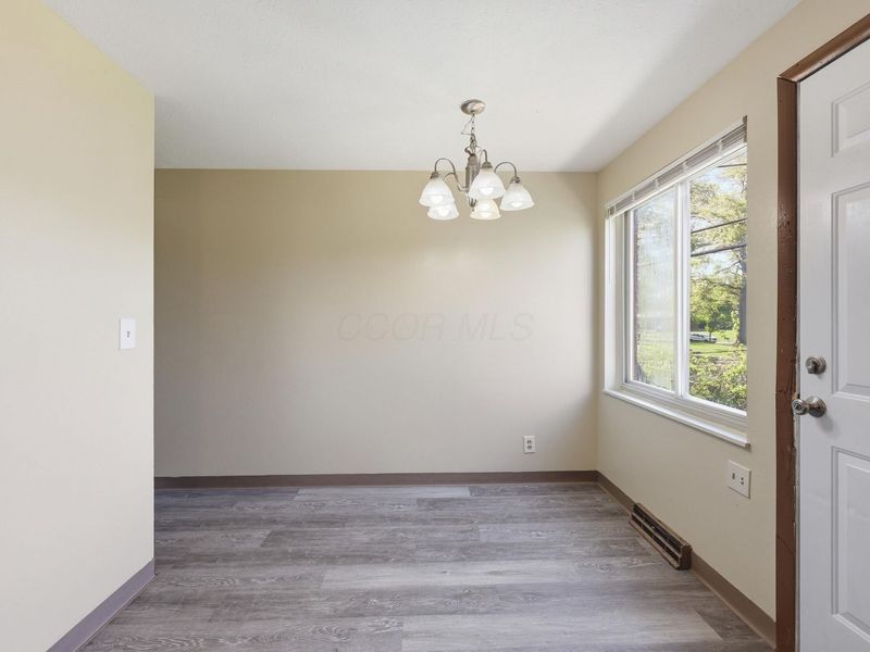 1759 Lonsdale Road, Unit C, Columbus, OH 43232 Photo 9