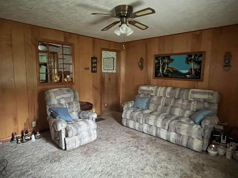 19403 High Street, Adelphi, OH 43101 Photo 9