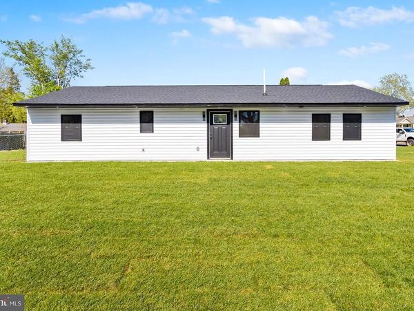 30 ORANGEWOOD DRIVE , LEVITTOWN, PA 19057