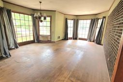 538 Carrol Drive  photo 4