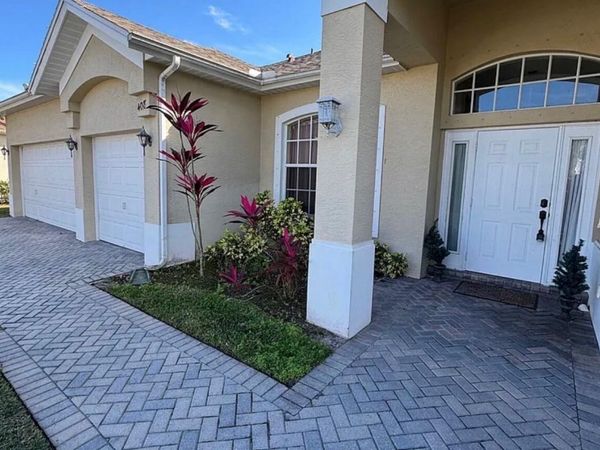 408 N Key Lime Sq Square SW, Vero Beach, FL 32968