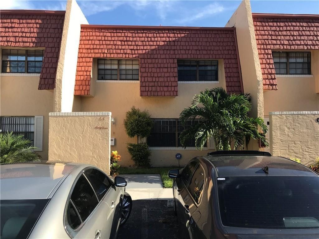 64 Canterbury Lane, Tamarac, FL 33319 Photo