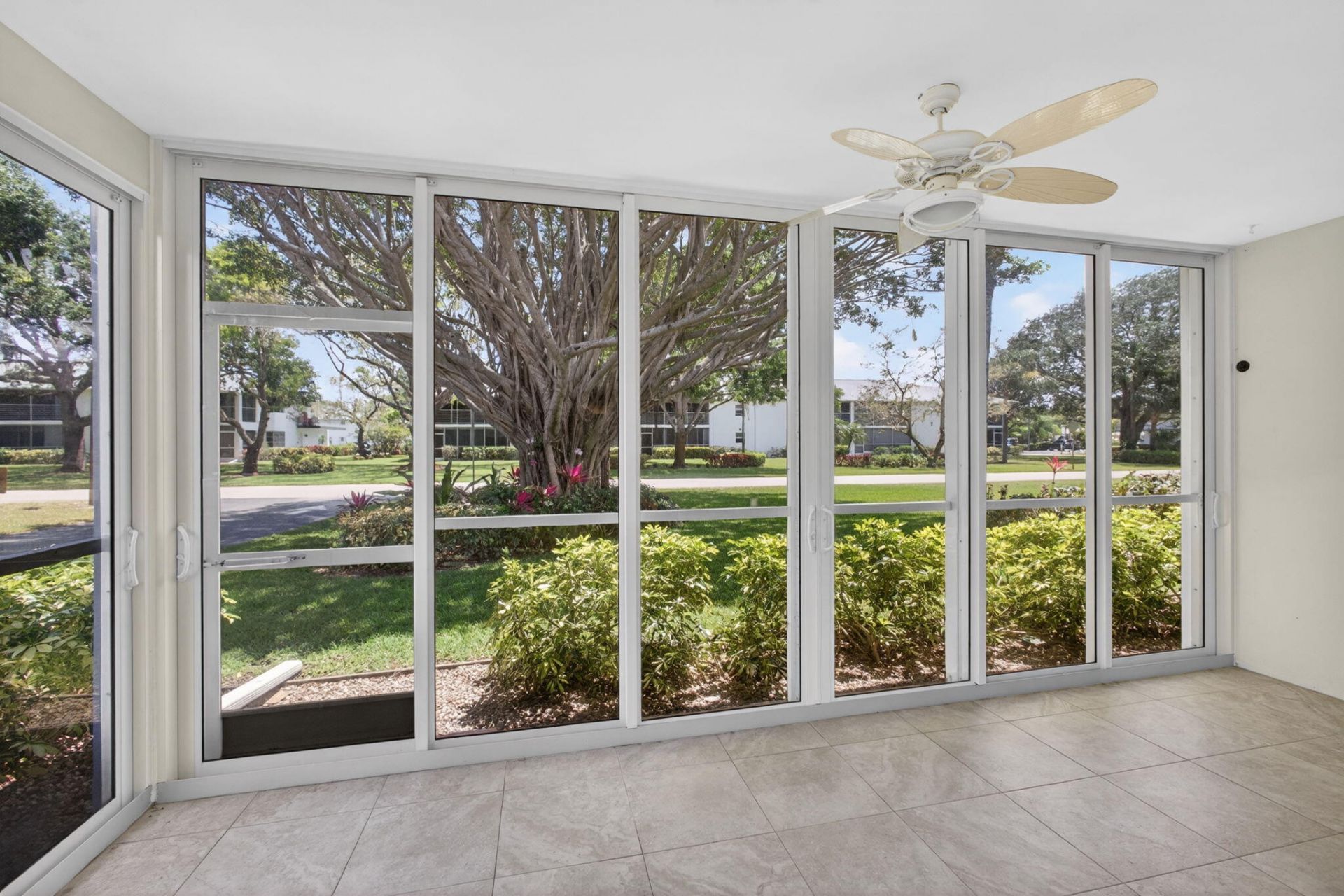 6 Garden Street E, Unit 108p, Tequesta, FL 33469 Photo
