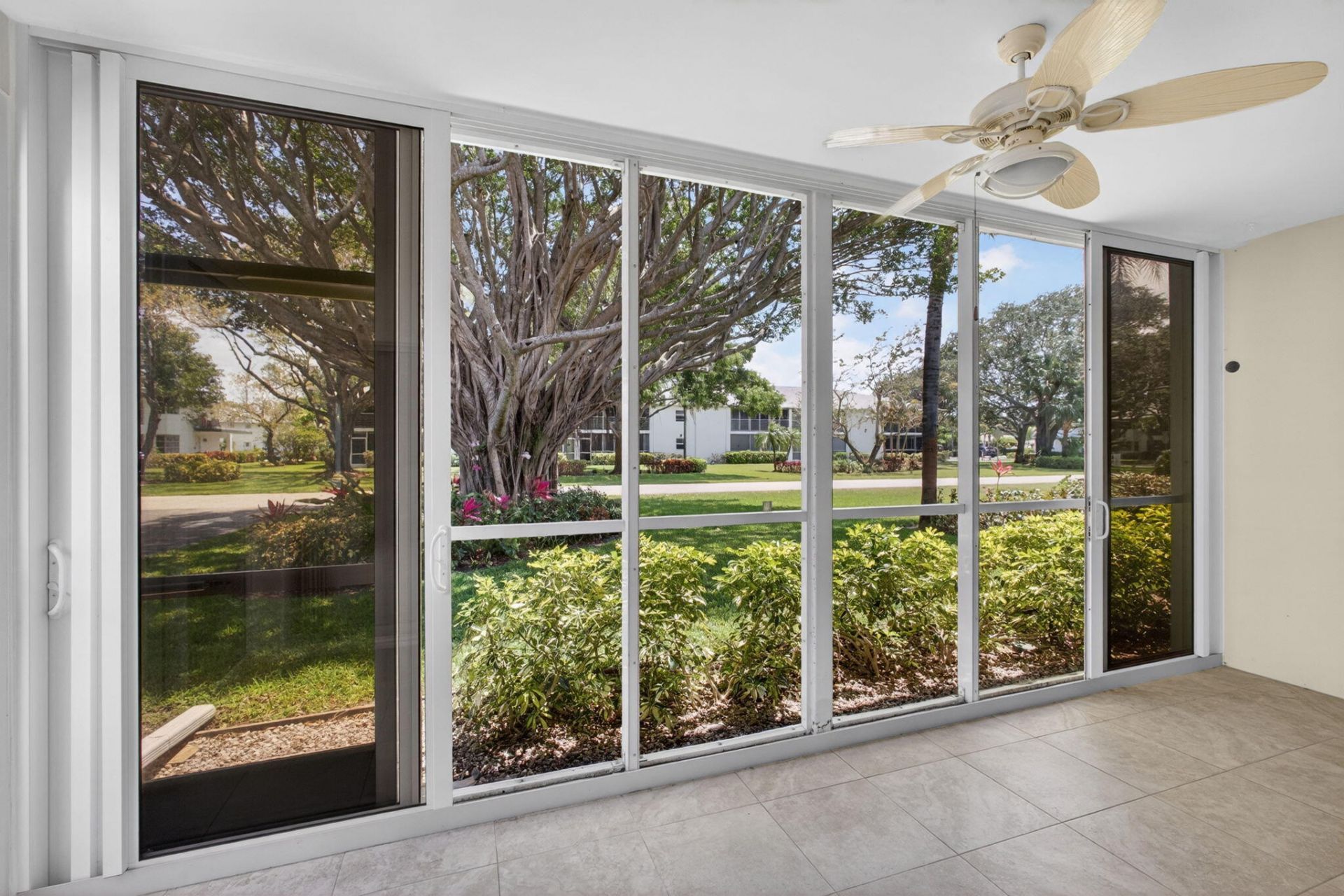 6 Garden Street E, Unit 108p, Tequesta, FL 33469 Photo
