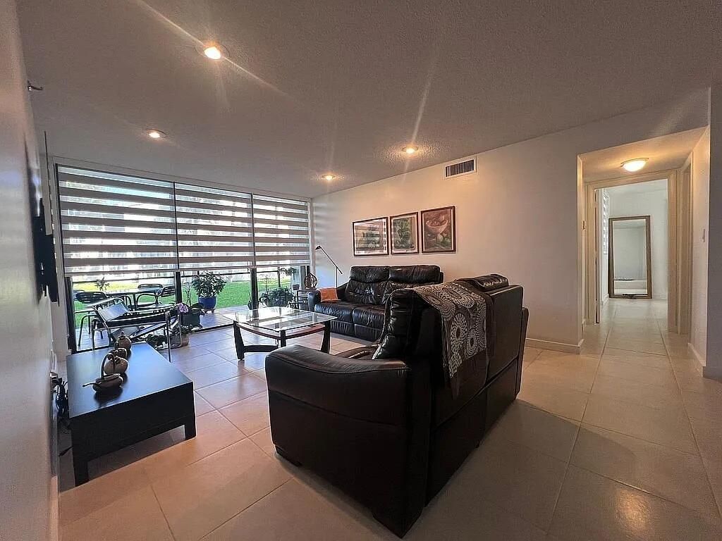 6463 La Costa Drive, Unit 105, Boca Raton, FL 33433 Photo