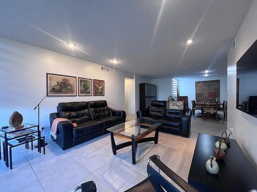 6463 La Costa Drive, Unit 105, Boca Raton, FL 33433 Photo