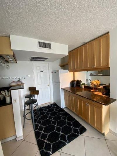 6770 Indian Creek Dr, Unit 11J, Miami Beach, FL 33141 Photo