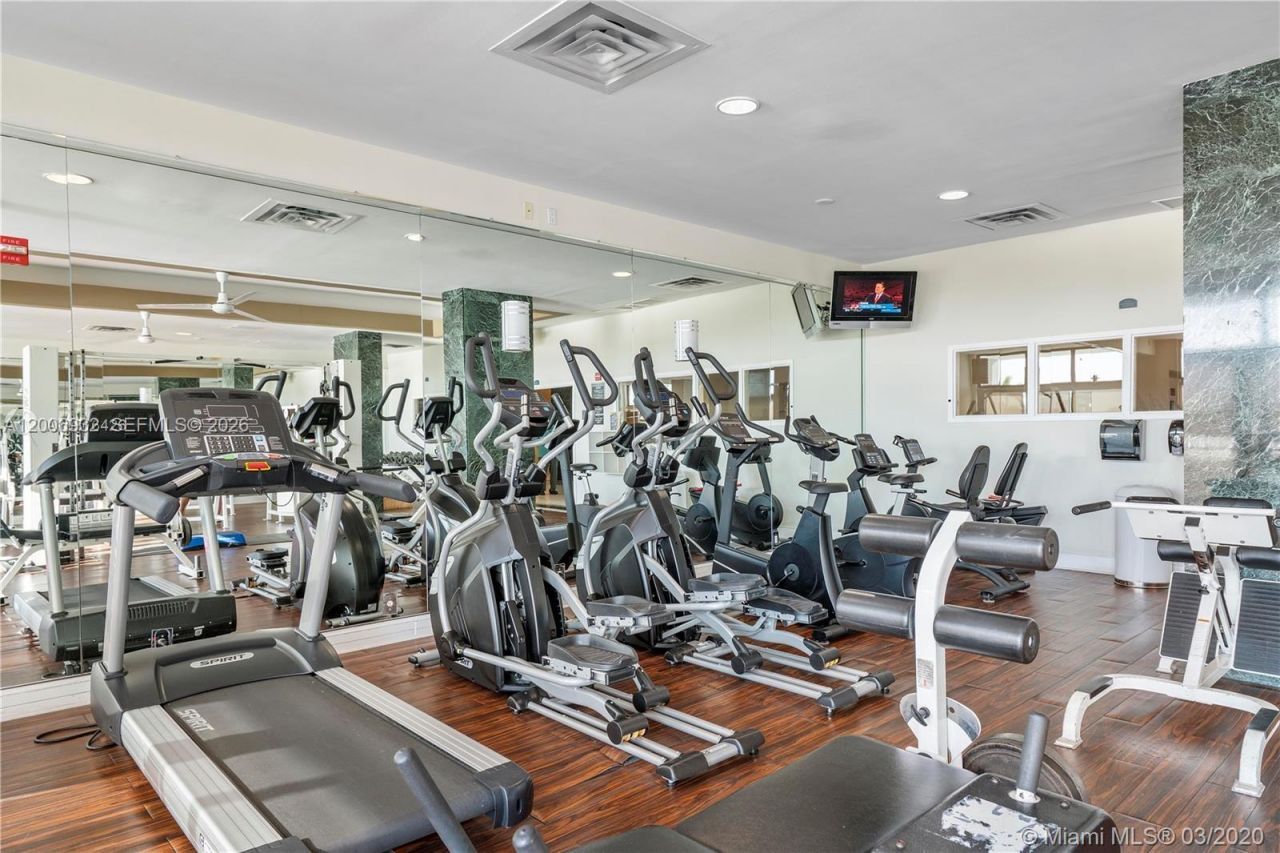 6770 Indian Creek Dr, Unit 11J, Miami Beach, FL 33141 Photo