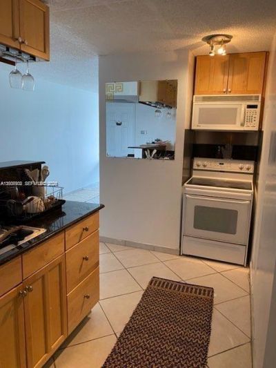 6770 Indian Creek Dr, Unit 11J, Miami Beach, FL 33141 Photo