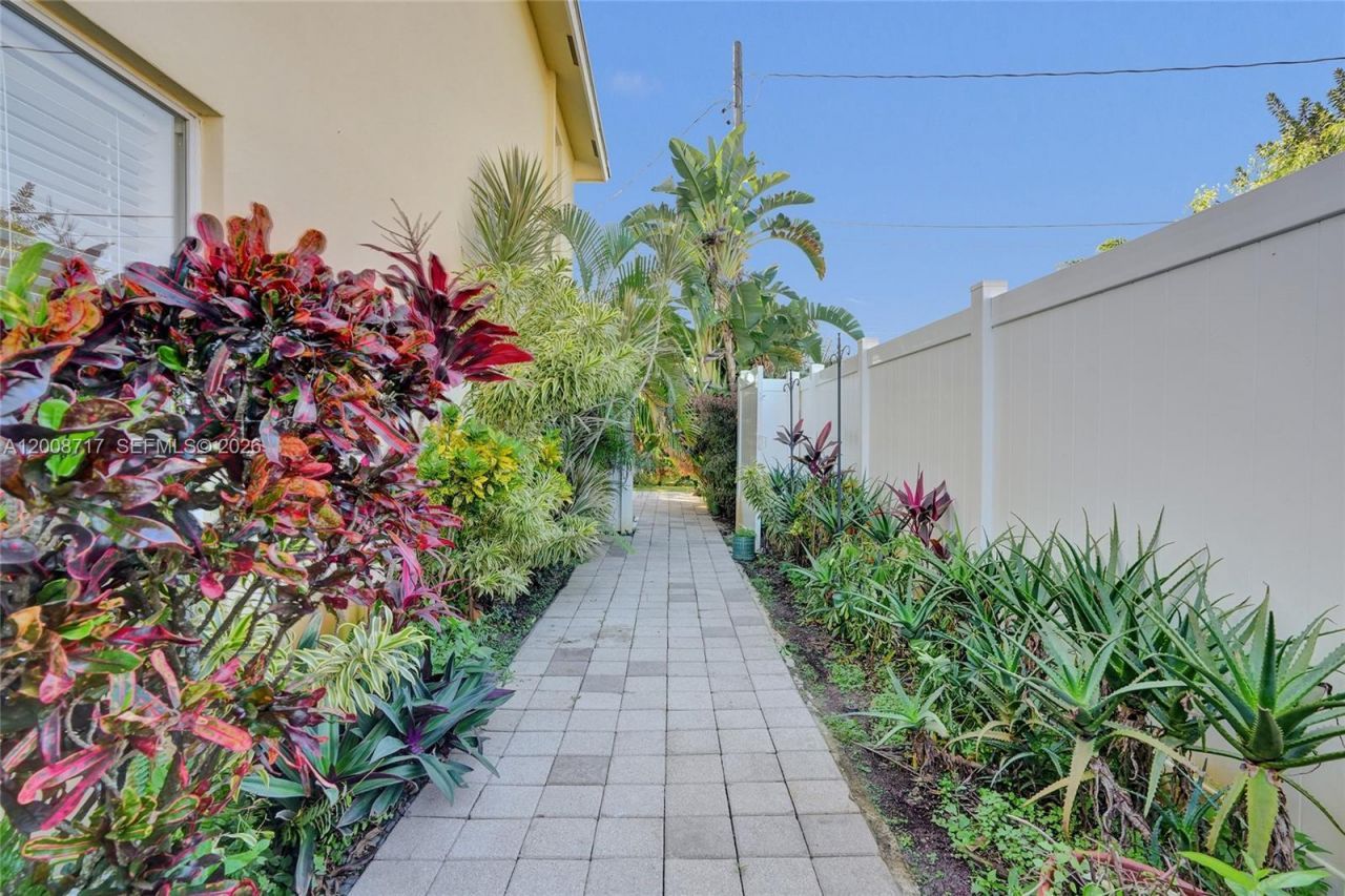 740 Buttonwood Rd , Unit 740, North Palm Beach, FL 33408 Photo