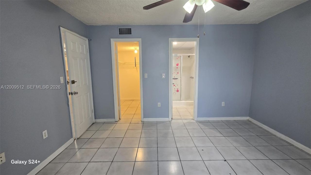 10090 NW 80th Ct , Unit 1406, Hialeah Gardens, FL 33016 Photo