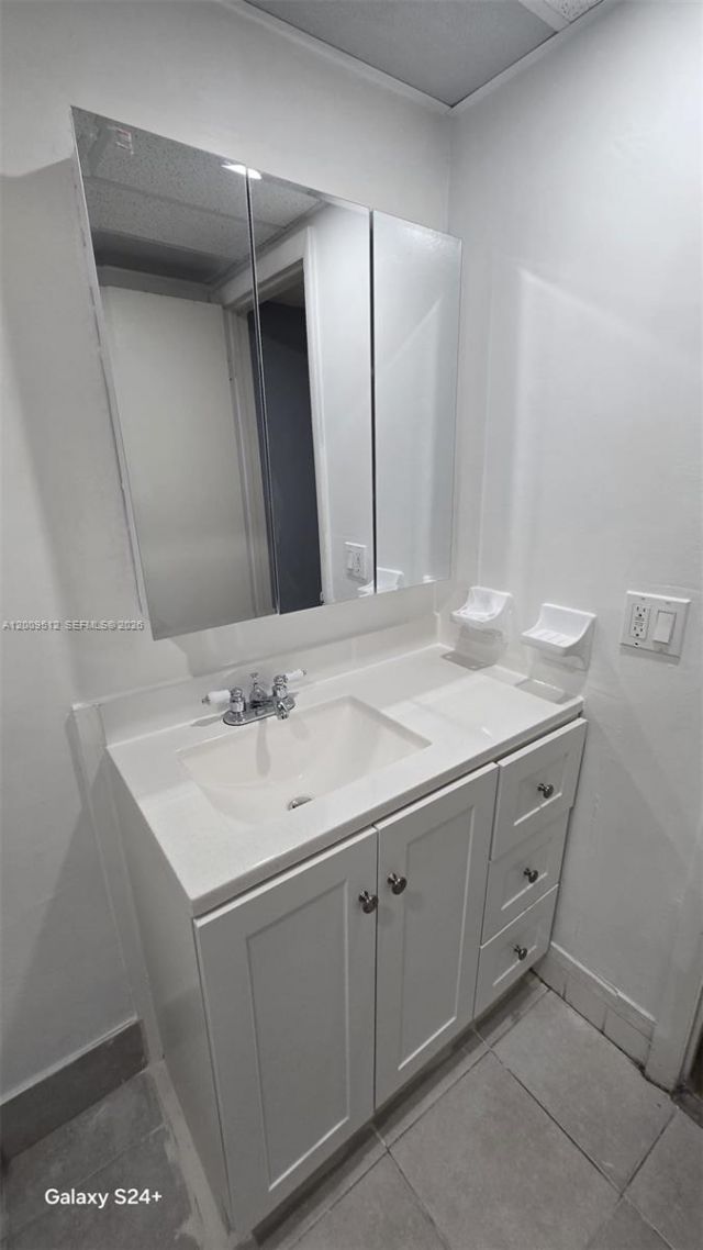 10090 NW 80th Ct , Unit 1406, Hialeah Gardens, FL 33016 Photo