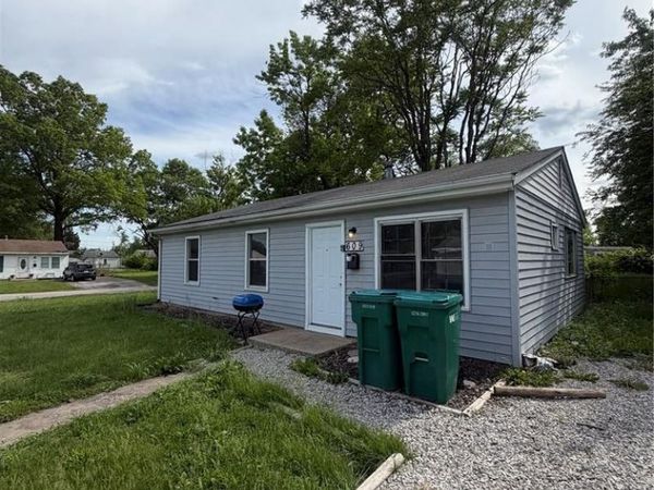 609 Saint Cecilia Drive , Cahokia, IL 62206