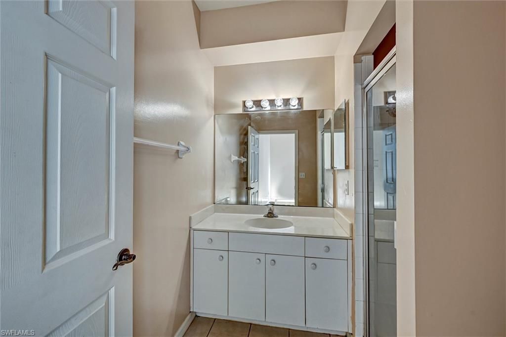 3616 Pine Oak Cir, Unit 101, Fort Myers, FL 33916 Photo
