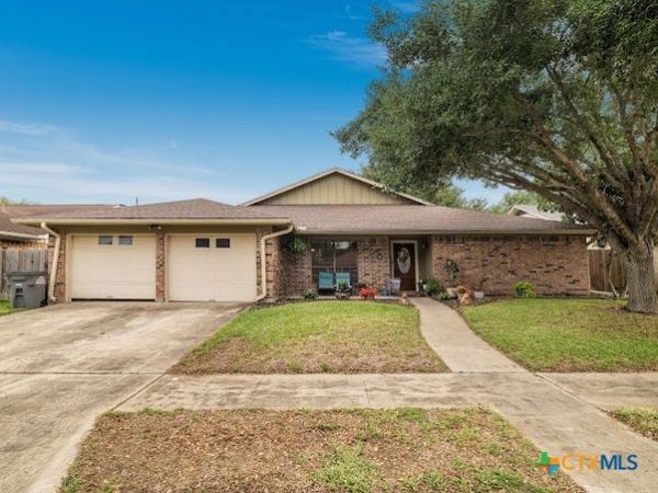 403 Alamogordo Drive , Victoria, TX 77904