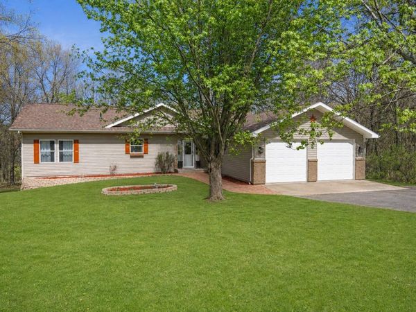 S852 Bob-O-Link Court, La Valle, WI 53941