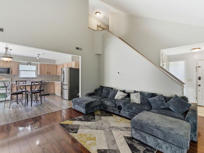 2607 NORTHWOLD Road, Columbus, OH 43231 Photo 3