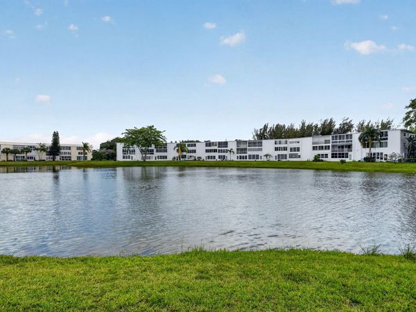 202 Wellington D, West Palm Beach, FL 33417