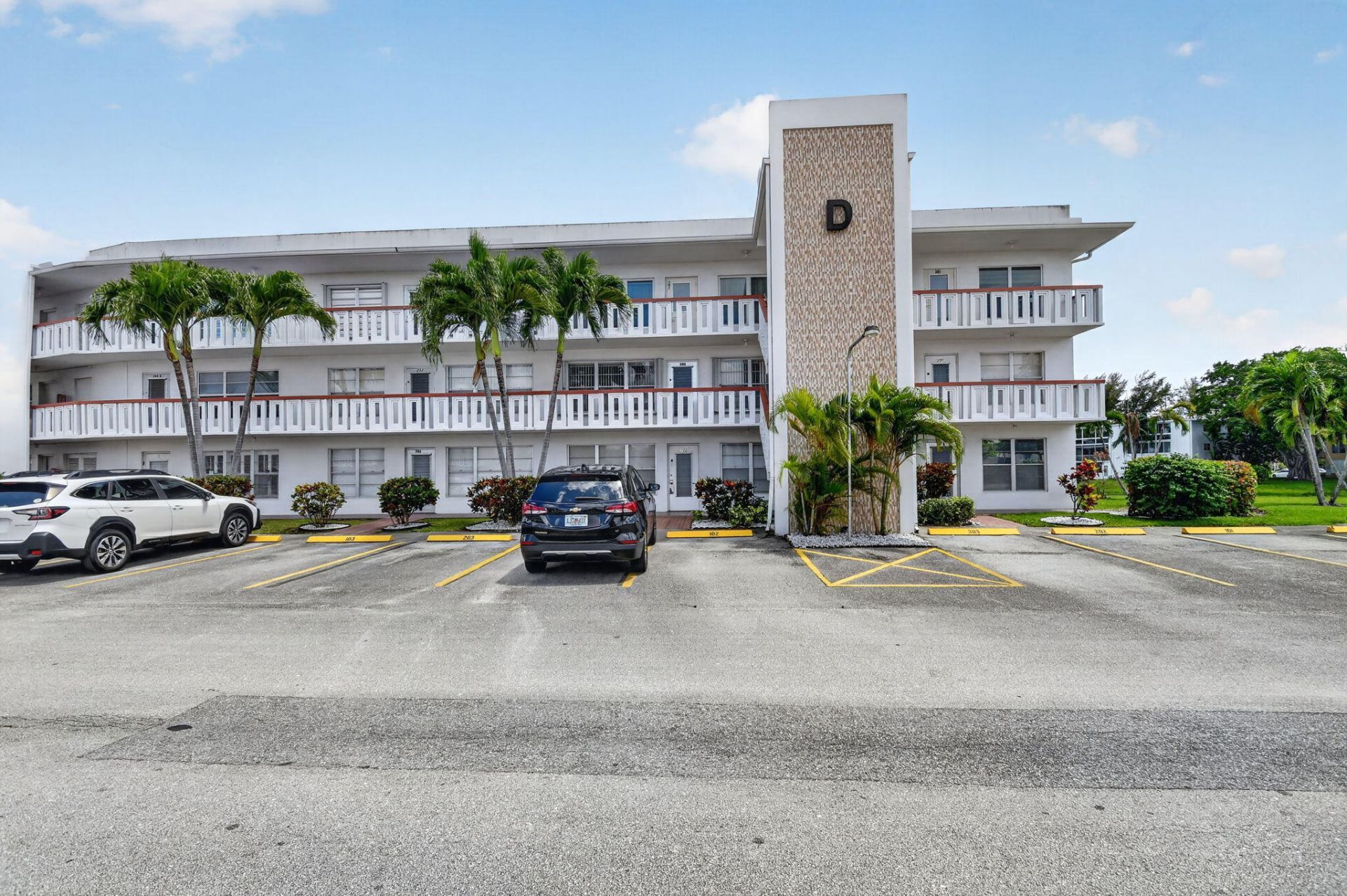 202 Wellington D, West Palm Beach, FL 33417 Photo