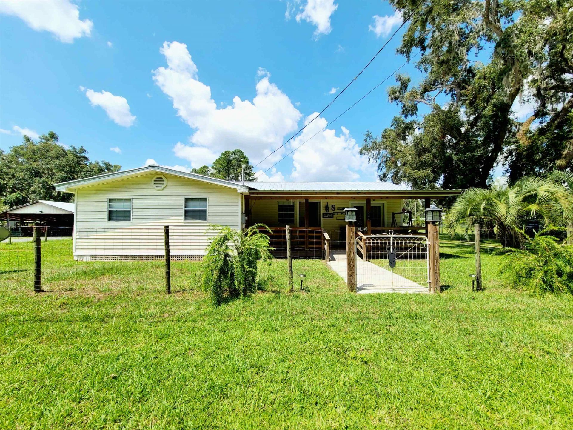 446 SE 242nd Street, Cross City, FL 32628 Photo