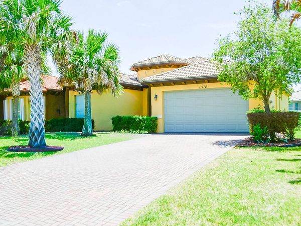 11770 SW Crestwood Circle, Port St. Lucie, FL 34987