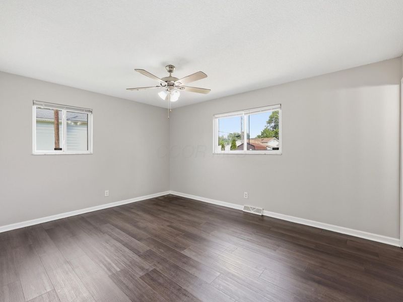 5240 Carbondale Drive, Columbus, OH 43232 Photo 14