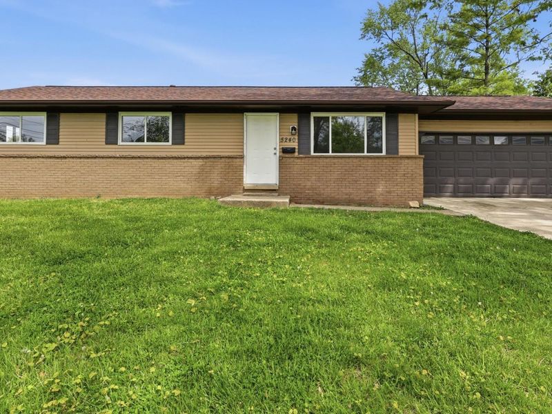 5240 Carbondale Drive, Columbus, OH 43232 Photo 2