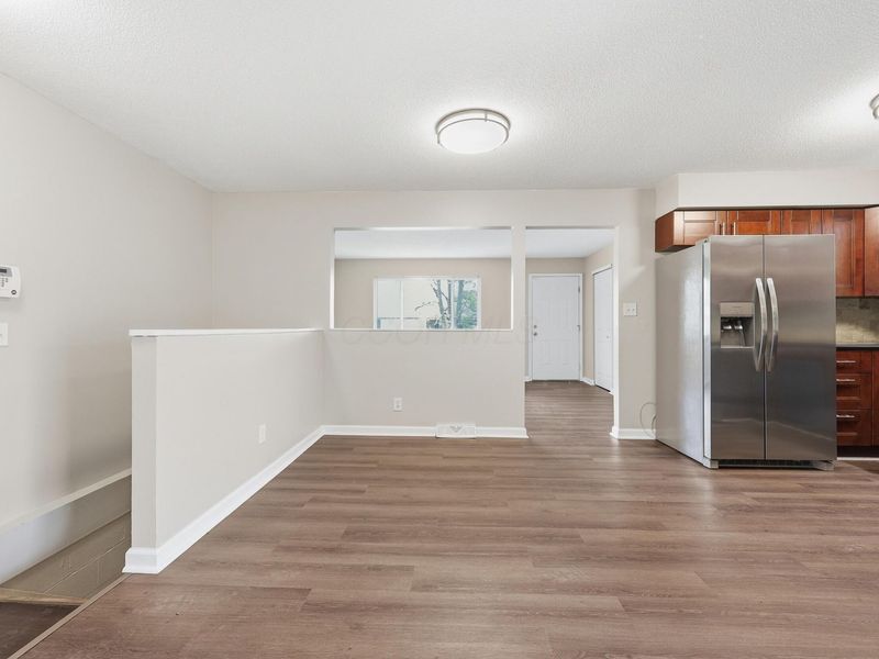 5240 Carbondale Drive, Columbus, OH 43232 Photo 8