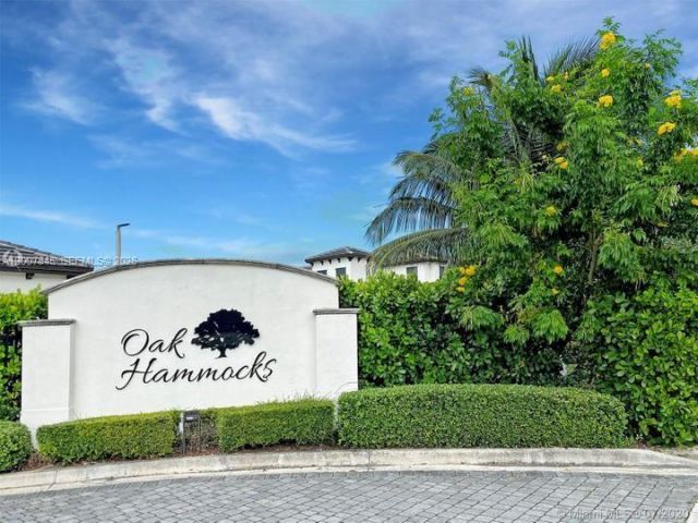 22405 SW 102nd Ave, Miami, FL 33190 Photo