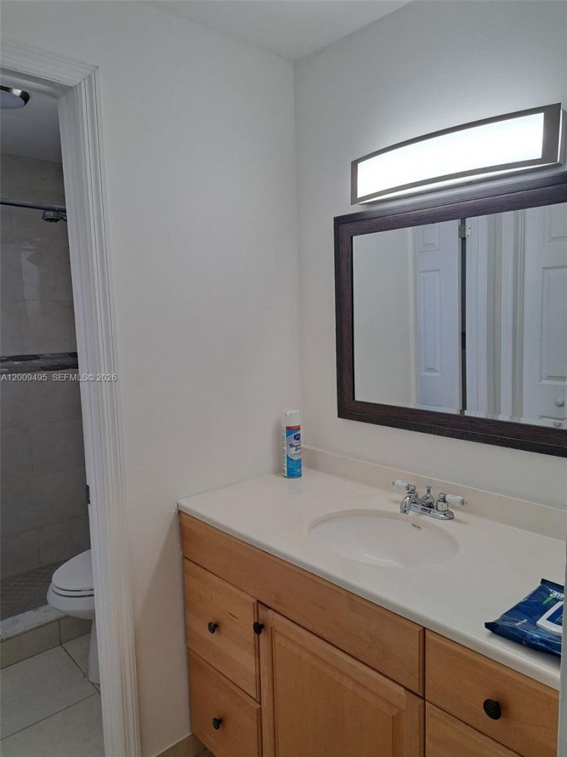 8541 NW 7th St, Unit 32, Miami, FL 33126 Photo
