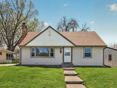 1700 Cottage Avenue E, Saint Paul, MN 55106