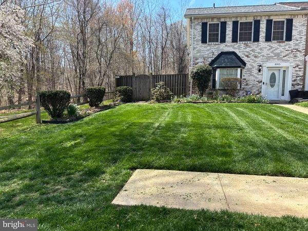 8915 GRANDHAVEN AVENUE, UPPER MARLBORO, MD 20772