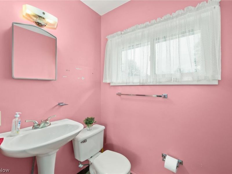 921 Duff Drive, Ashland, OH 44805 Photo 11